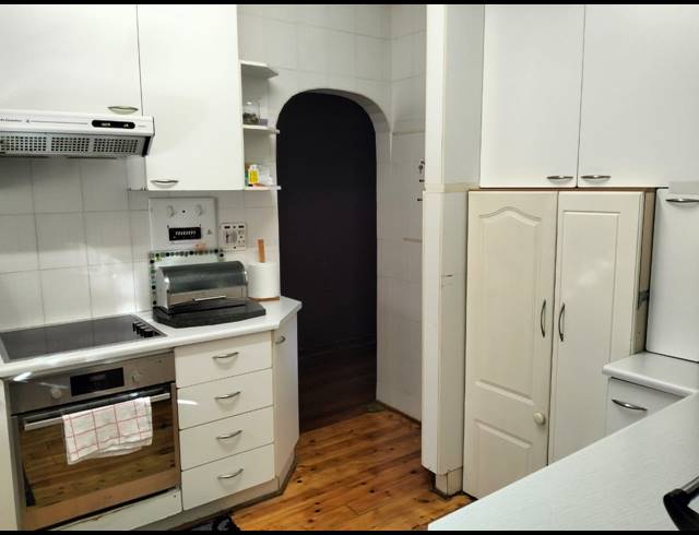 2 BEDROOM FLAT FOR SALE IN PELHAM